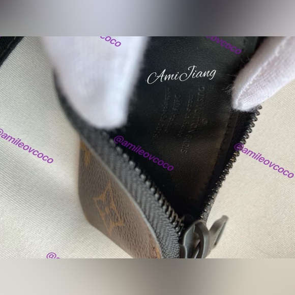 🦄Unicorn! LOUIS VUITTON x VIRGIL ABLOH POCHETTE CLE MONOGRAM Coin/Card holder🦄 - Picture 3 of 8